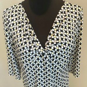 3/4 Sleeve Geometric Print Top Size Large